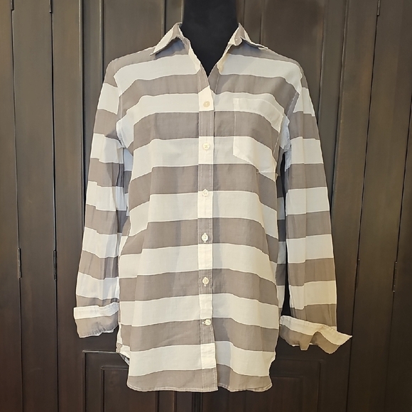 Banana Republic Tops - Banana Republic Soft Wash Gray and White Striped Shirt
